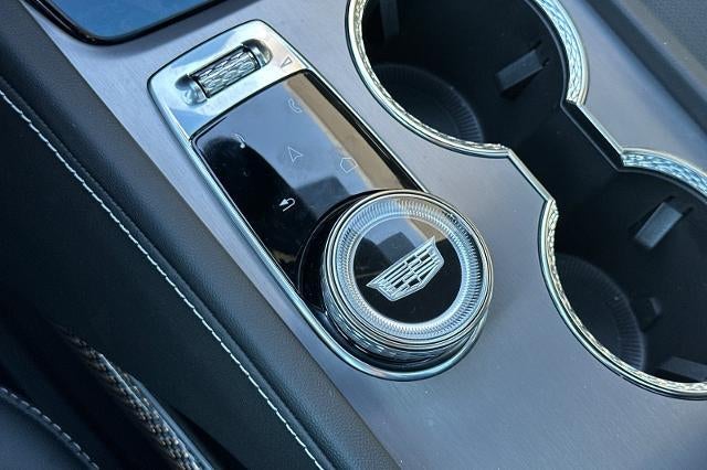 2026 Cadillac VISTIQ Luxury