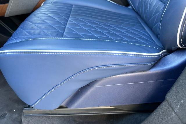 2026 Cadillac VISTIQ Premium Luxury