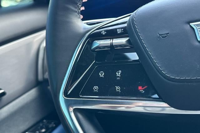 2026 Cadillac VISTIQ Premium Luxury