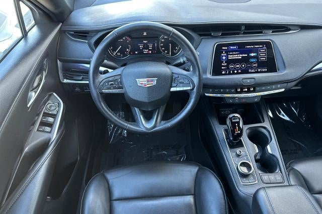 2022 Cadillac XT4 AWD Luxury