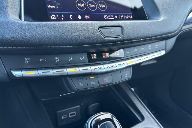 2022 Cadillac XT4 AWD Luxury