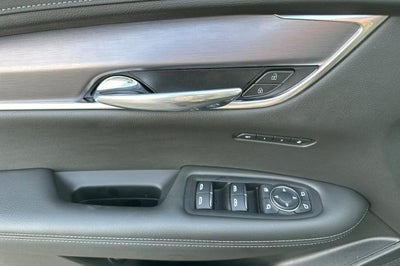 2025 Cadillac XT6 Luxury