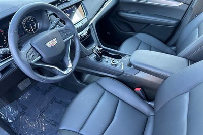 2025 Cadillac XT6 Luxury