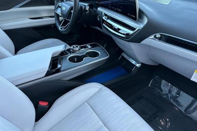 2025 Cadillac LYRIQ Luxury 1