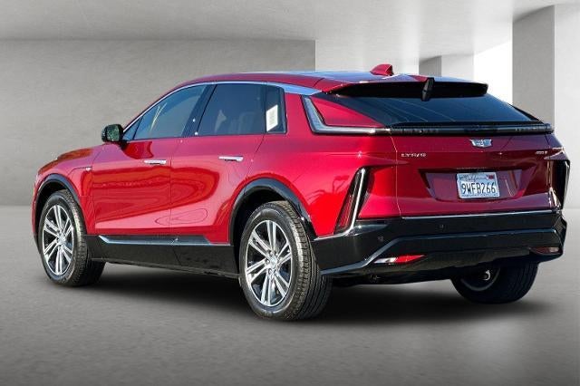 2025 Cadillac LYRIQ Luxury 1