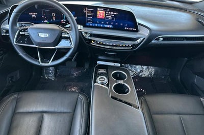 2024 Cadillac LYRIQ Luxury 1