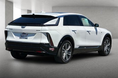 2024 Cadillac LYRIQ Luxury 1
