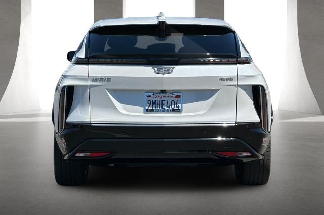 2024 Cadillac LYRIQ Luxury 1