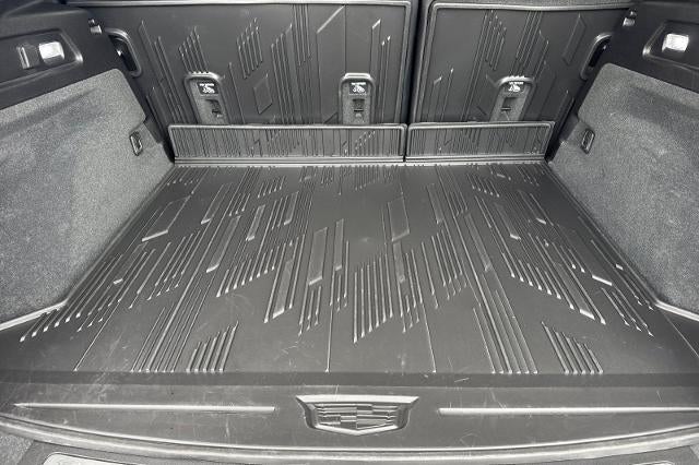 2024 Cadillac LYRIQ Luxury 1