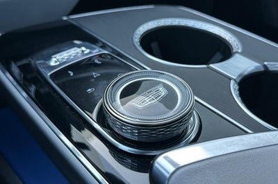 2024 Cadillac LYRIQ Luxury 1