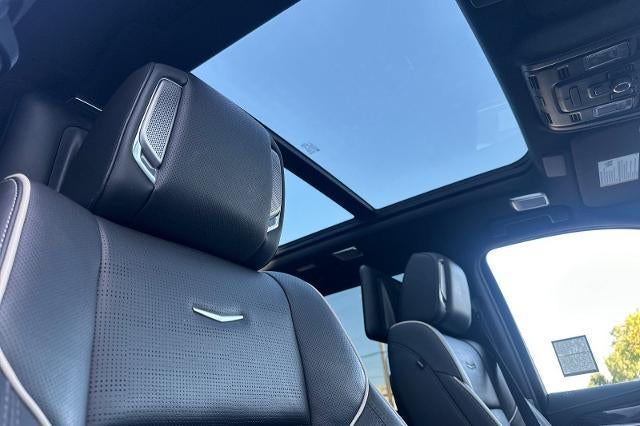 2022 Cadillac Escalade Sport