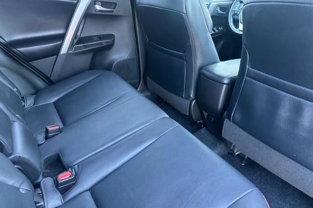 2018 Toyota RAV4 SE