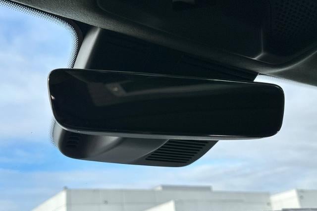 2023 RIVIAN R1T Adventure