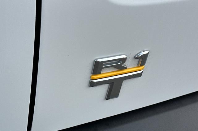 2023 RIVIAN R1T Adventure