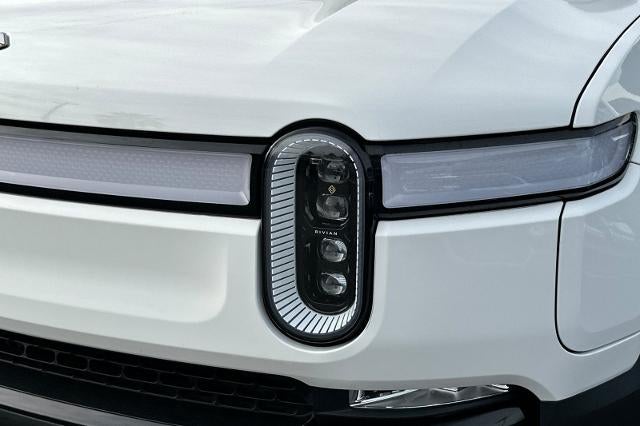 2023 RIVIAN R1T Adventure