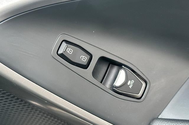 2017 Hyundai Santa Fe Limited Ultimate