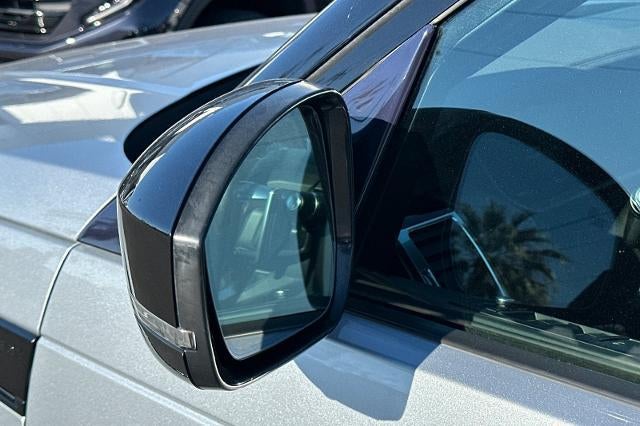 2018 Land Rover Discovery HSE Luxury