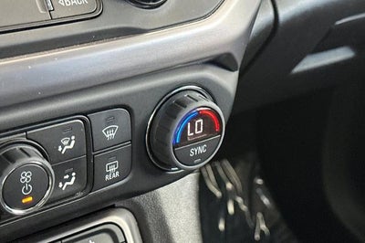 2022 GMC Acadia AT4
