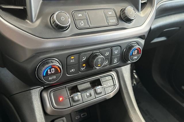 2022 GMC Acadia AT4