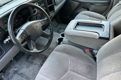 2003 Chevrolet Suburban LS