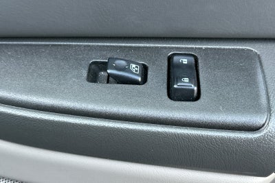 2003 Chevrolet Suburban LS