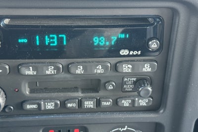 2003 Chevrolet Suburban LS
