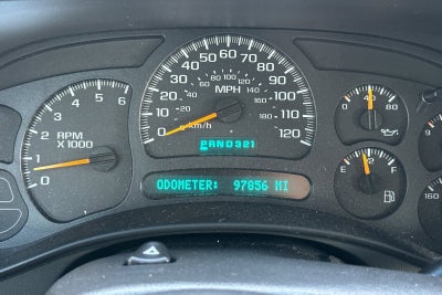 2003 Chevrolet Suburban LS
