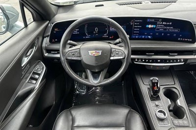 2024 Cadillac XT4 Premium Luxury