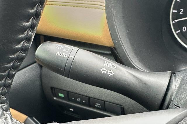 2023 Nissan Sentra SV Xtronic CVT