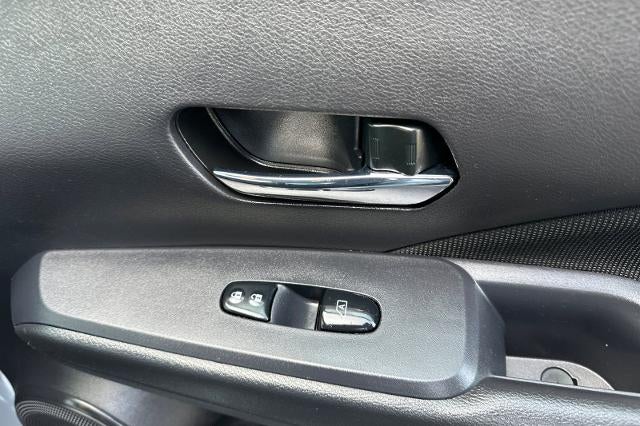 2023 Nissan Kicks SV Xtronic CVT