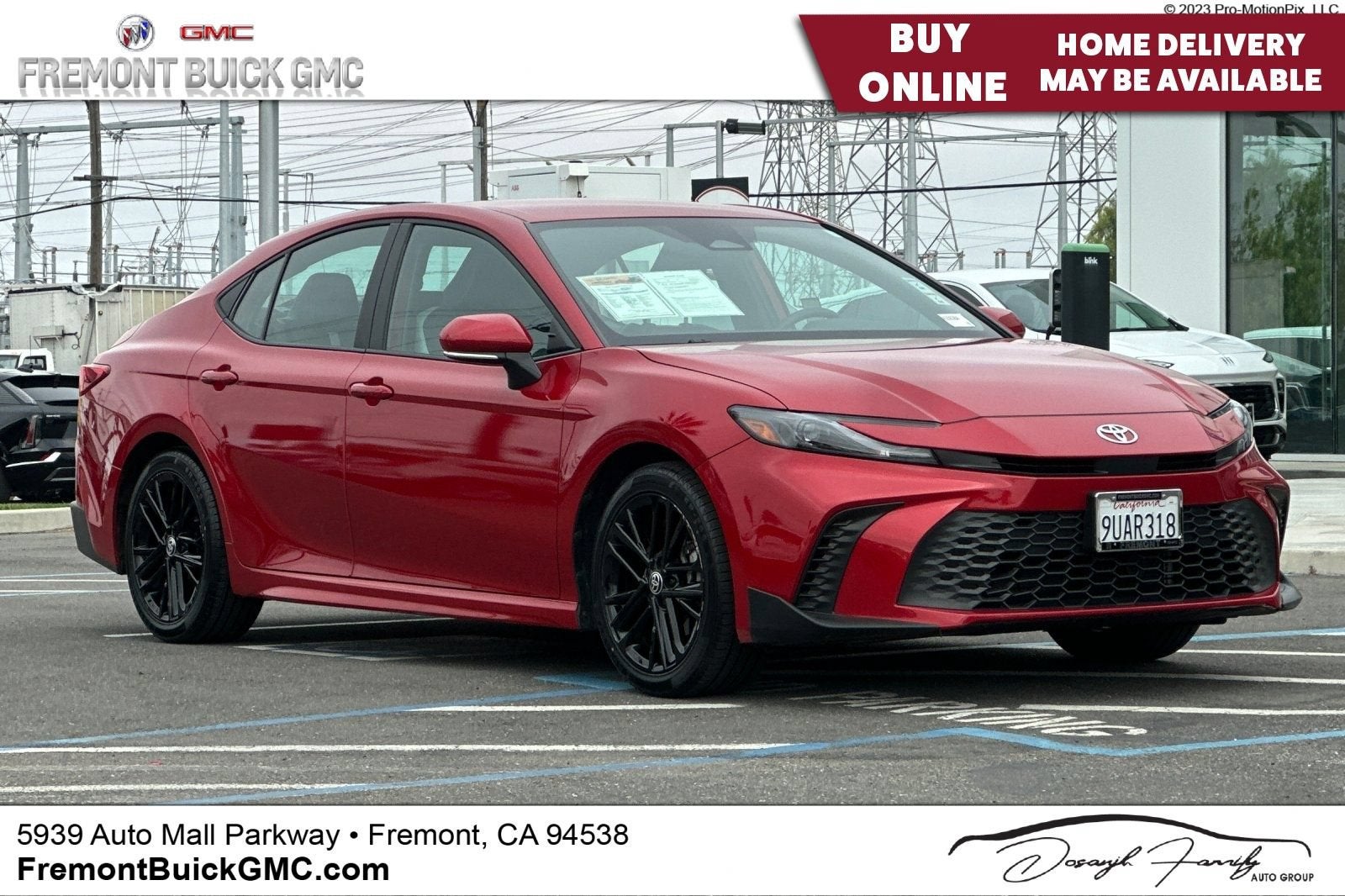 2025 Toyota Camry SE