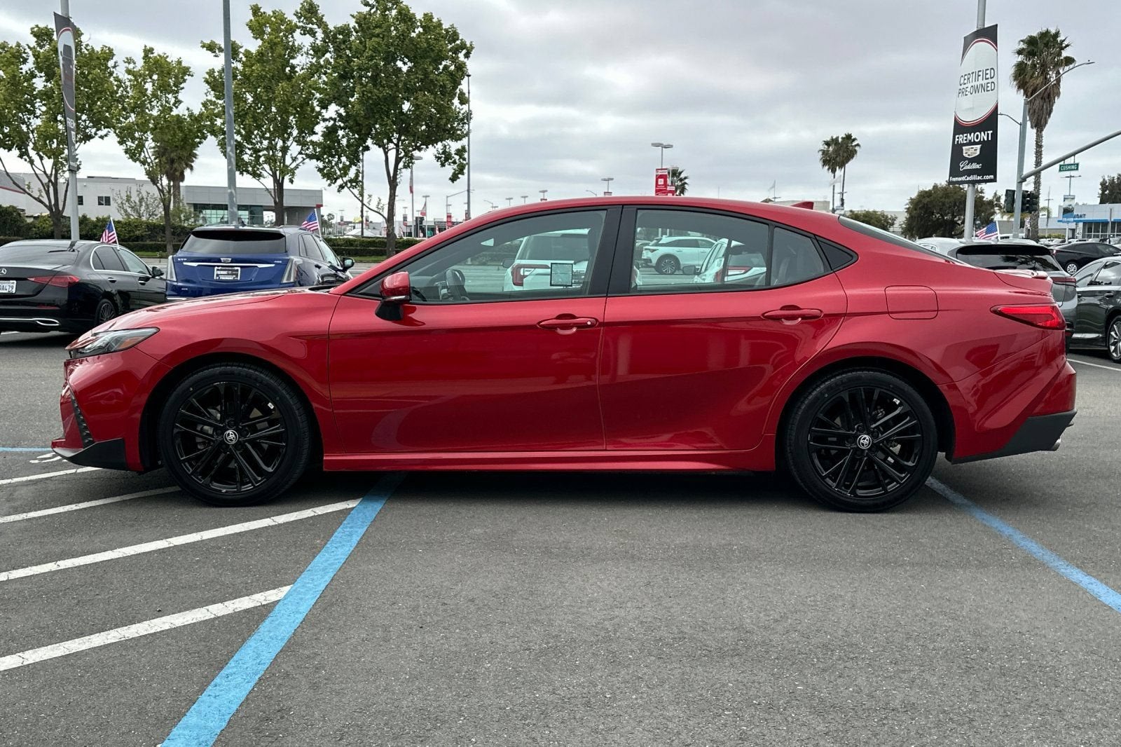 2025 Toyota Camry SE