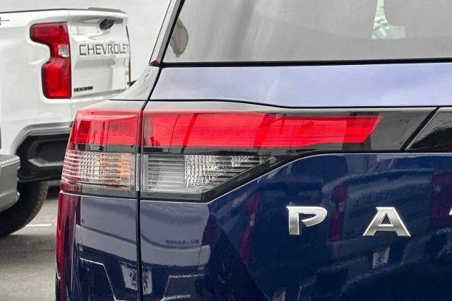 2023 Nissan Pathfinder Platinum FWD