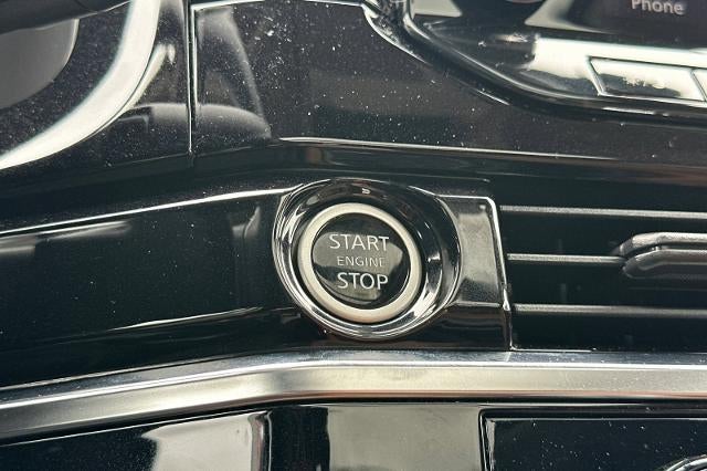 2023 Nissan Pathfinder Platinum FWD