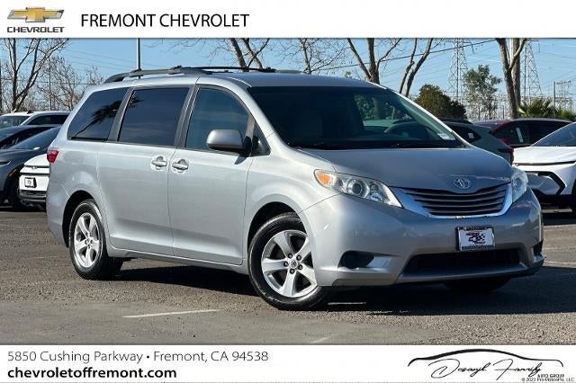 2015 Toyota Sienna LE AAS