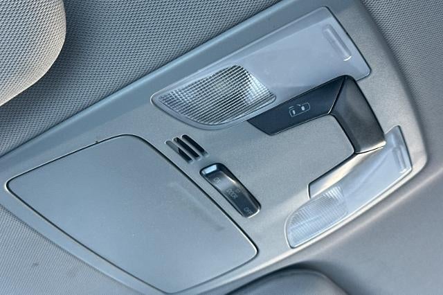 2015 Toyota Sienna LE AAS