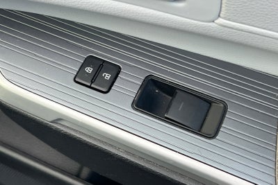 2025 Toyota Sienna LE