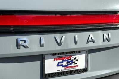 2023 RIVIAN R1S Adventure