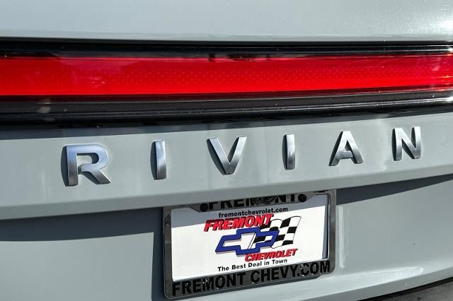 2023 RIVIAN R1S Adventure