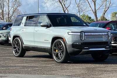 2023 RIVIAN R1S Adventure
