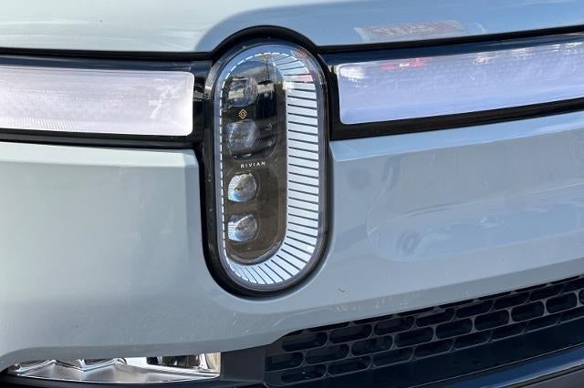 2023 RIVIAN R1S Adventure