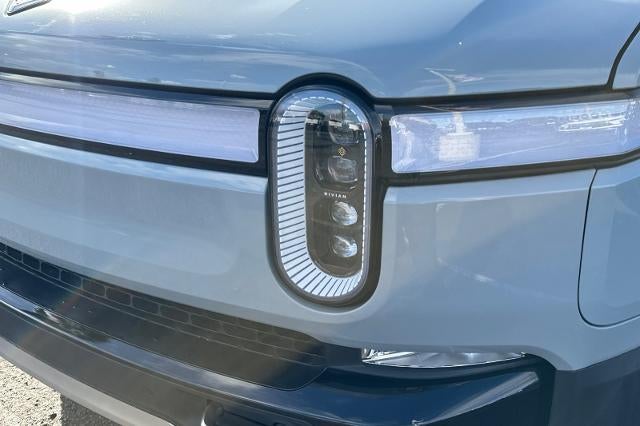 2023 RIVIAN R1S Adventure