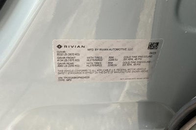 2023 RIVIAN R1S Adventure