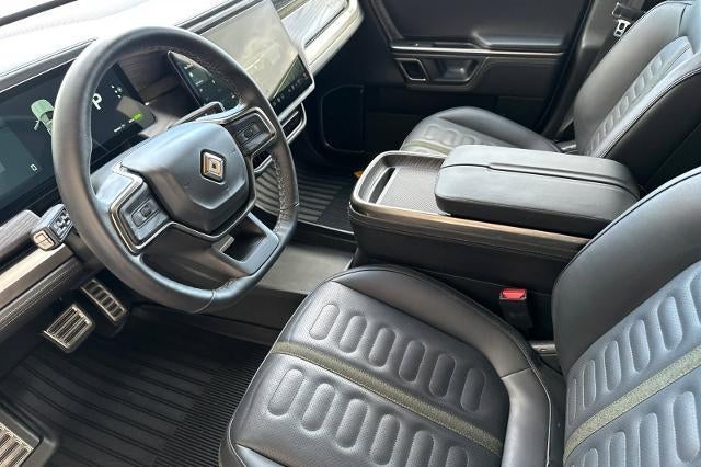2023 RIVIAN R1S Adventure
