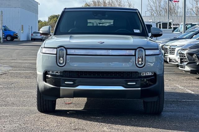 2023 RIVIAN R1S Adventure