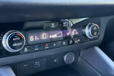 2023 Mitsubishi Outlander SEL Black Edition 2WD