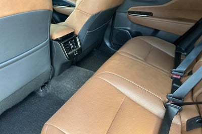 2025 Toyota Crown Signia XLE