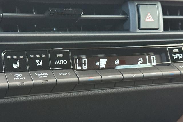 2025 Toyota Crown Signia XLE