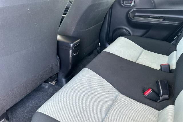 2015 Toyota Prius c One