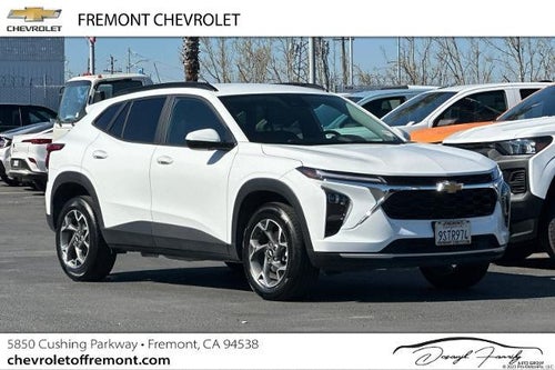 2025 Chevrolet Trax LT